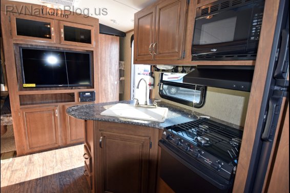 Click here to see the New 2015 Laredo LHT 23RB Travel Trailer by Keystone RV at RVNation.us