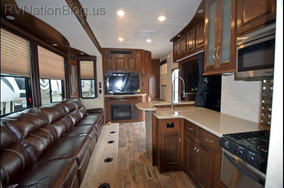 Click here to see the New 2015 Cyclone 4200 Toy Hauler Fifth Wheel by Heartland RV at RVNation.us