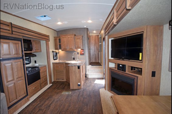 Click here to see the New 2015 Laredo SuperLite 295SCK Fifth Wheel by Keystone RV at RVNation.us