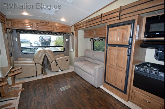 Click here to see the New 2015 Laredo SuperLite 295SCK Fifth Wheel by Keystone RV at RVNation.us