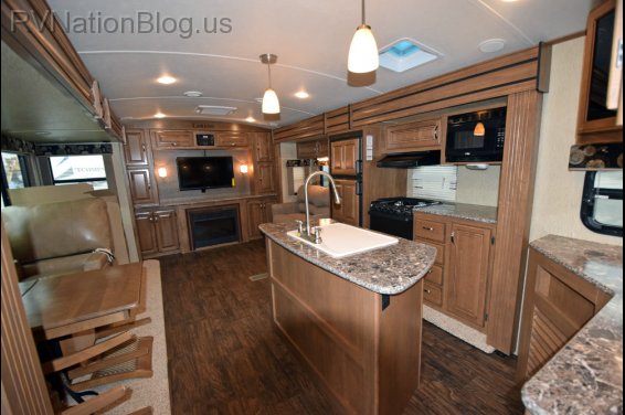 Click here to see the New 2015 Laredo 314RE Travel Trailer by Heartland RV at RVNation.us