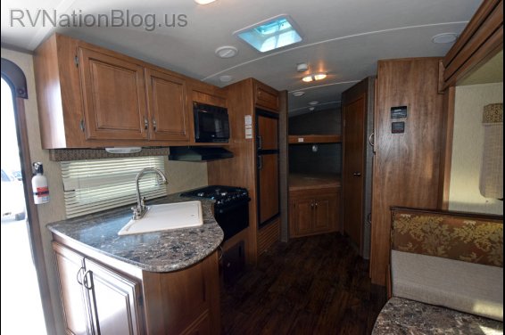 Click here to see the New 2015 Laredo LHT 25BH Travel Trailer by Keystone RV at RVNation.us