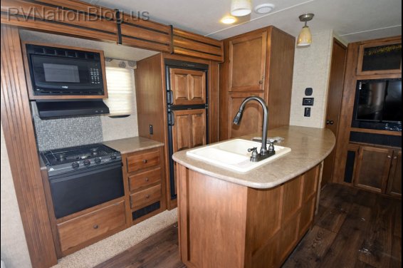 Click here to see the New 2015 Sprinter 322BHS Travel Trailer by Keystone RV at RVNation.us