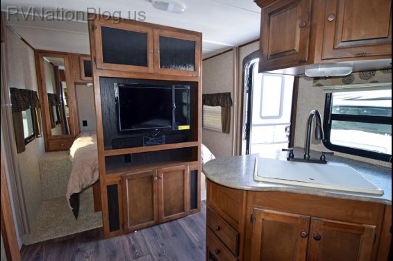 Click here to see the New 2015 Sprinter Campfire 28BH Travel Trailer by Keystone RV at RVNation.us