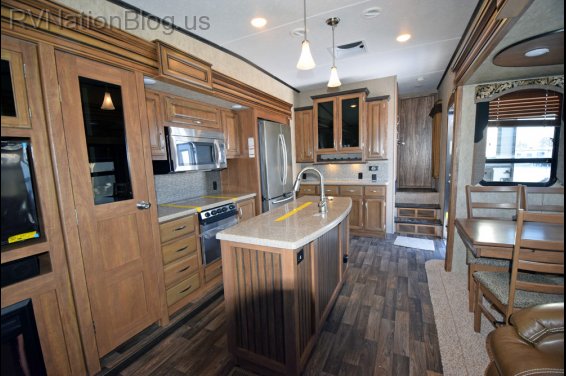 Click here to see the New 2015 Montana High Country 353RL Fifth Wheel by Keystone RV at RVNation.us