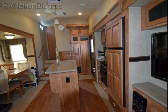 Click here to see the New 2015 Rockwood Signature Ultra Lite 8288WSA Fifth Wheel by Forest River at RVNation.us