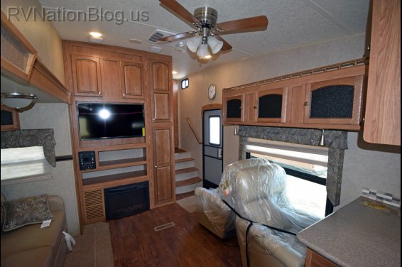 Click here to see the New 2015 Rockwood Signature Ultra Lite 8280WS Fifth Wheel by Forest River at RVNation.us