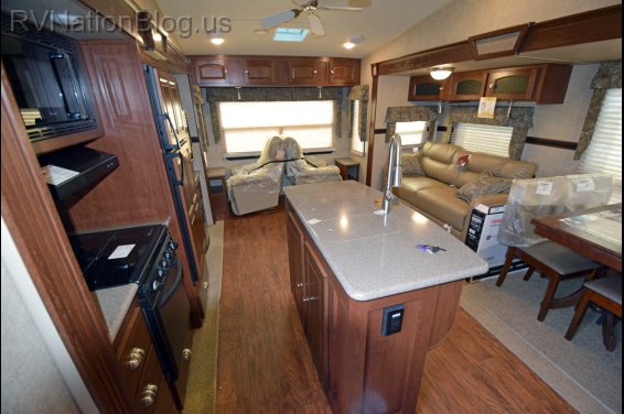 Click here to see the New 2015 Rockwood Signature Ultra Lite 8288WSA Fifth Wheel by Forest River at RVNation.us