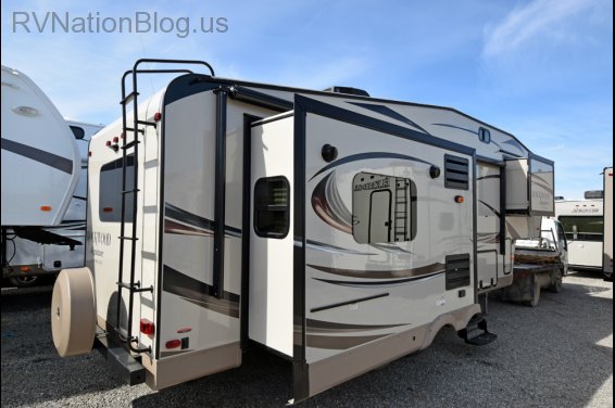 Click here to see the New 2015 Rockwood Signature Ultra Lite 8265WS Fifth Wheel by Forest River at RVNation.us