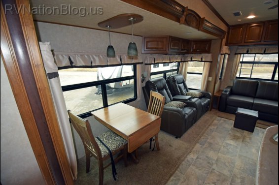 Click here to see the New 2015 Columbus 365RL Fifth Wheel by Palomino at RVNation.us