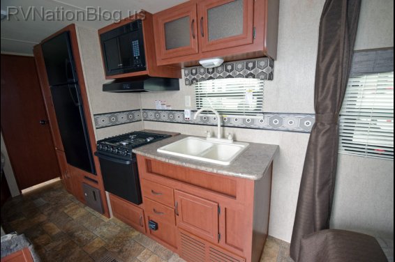 Click here to see the New 2016 Canyon Cat 22RBC Travel Trailer by Palomino at RVNation.us