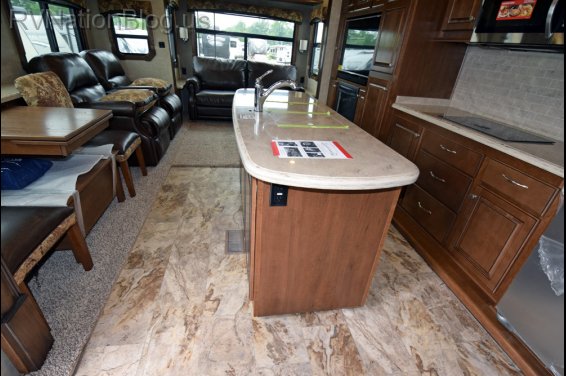 Click here to see the New 2016 Landmark 365 Ashland Fifth Wheel by Heartland RV at RVNation.us