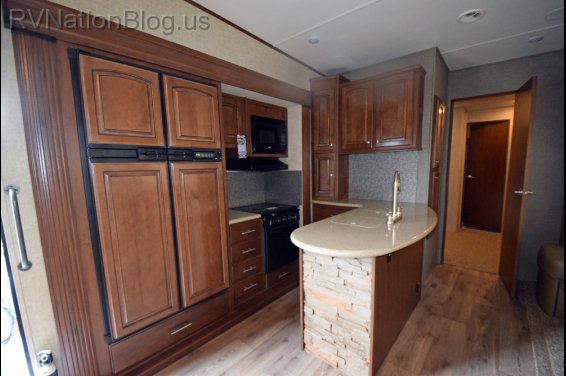 Click here to see the New 2016 Elkridge 38RSRT Fifth Wheel by Heartland RV at RVNation.us