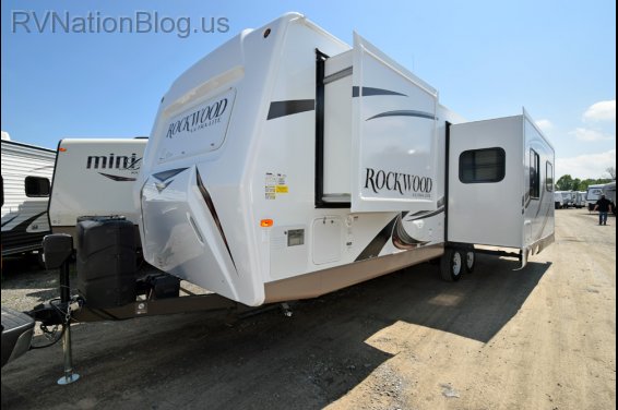 Click here to see the New 2016 Rockwood Ultra Lite 2604WS Travel Trailer by Forest River at RVNation.us