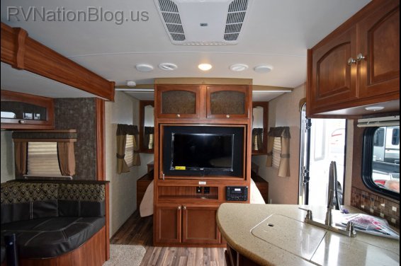 Click here to see the New 2016 North Trail 24BHS Travel Trailer by Heartland RV at RVNation.us