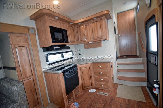 Click here to see the New 2016 Rockwood Signature Ultra Lite 8265WS Fifth Wheel by Forest River at RVNation.us