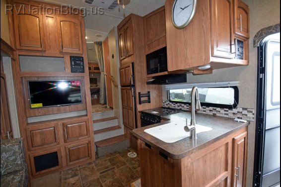 Click here to see the New 2016 Rockwood Signature Ultra Lite 8244WS Fifth Wheel by Forest River at RVNation.us