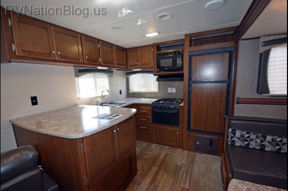 Click here to see the New 2016 Trail Runner 27RKS Travel Trailer by Heartland RV at RVNation.us