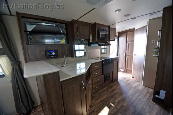 Click here to see the New 2016 I-GO 235RBS Travel Trailer by EverGreen RV at RVNation.us