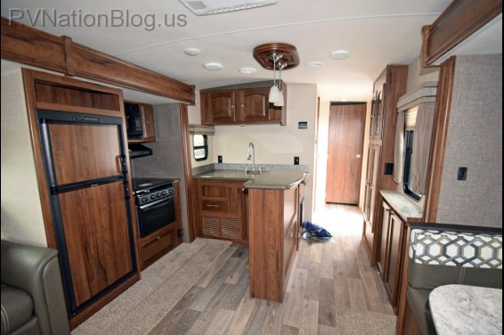 Click here to see the New 2016 North Trail 29RETS Travel Trailer by Heartland RV at RVNation.us