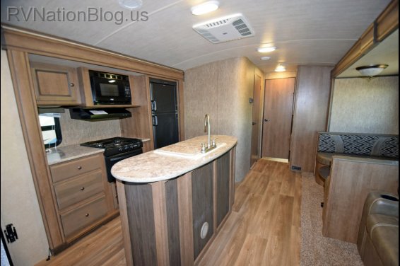 Click here to see the New 2016 Shadow Cruiser 318TSB Travel Trailer by Cruiser RV at RVNation.us