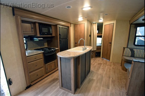 Click here to see the New 2016 Shadow Cruiser 282BHS Travel Trailer by Cruiser RV at RVNation.us