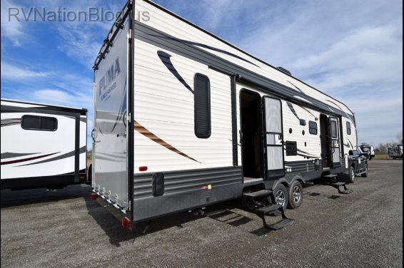 Click here to see the New 2016 Puma 356QLB Toy Hauler Fifth Wheel by Palomino at RVNation.us