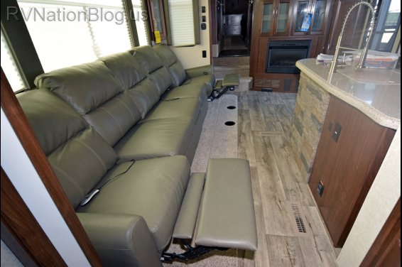 Click here to see the New 2016 Cyclone 4113 Toy Hauler Fifth Wheel by Heartland RV at RVNation.us