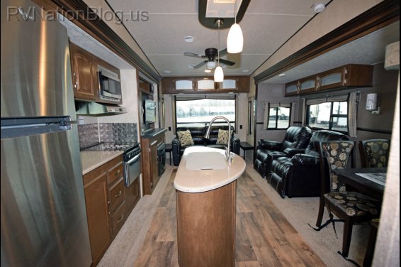 Click here to see the New 2016 Heritage Glen 368RLBHK Fifth Wheel by Forest River at RVNation.us