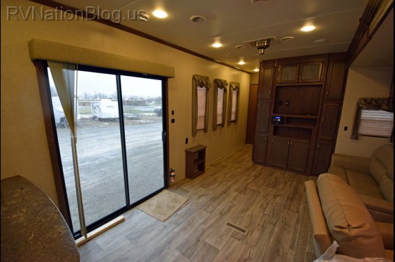 Click here to see the New 2016 Lakeview Limited 42FKSL Park Trailer by Heartland RV at RVNation.us