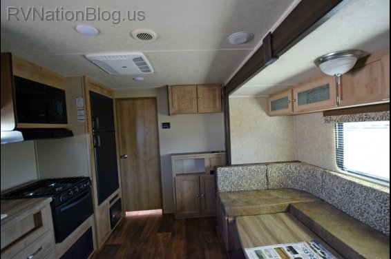 Click here to see the New 2016 Puma XLE 29FQC Toy Hauler Travel Trailer by Palomino at RVNation.us