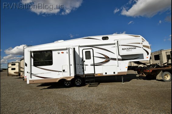 Click here to see the New 2016 Rockwood Signature Ultra Lite 8289WS Fifth Wheel by Forest River at RVNation.us