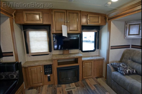 Click here to see the New 2016 Rockwood Ultra Lite 2703WS Travel Trailer by Forest River at RVNation.us