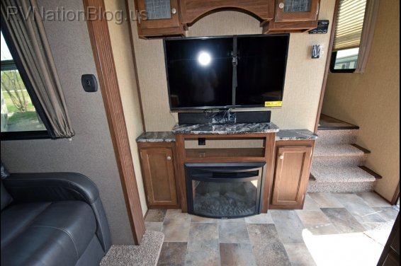 Click here to see the New 2017 Sprinter 326FWBHS Fifth Wheel by Keystone RV at RVNation.us