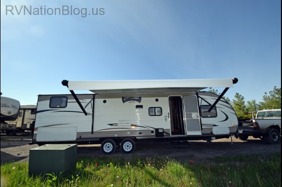 Click here to see the New 2017 Wildwood XLite 273QBXL Travel Trailer by Forest River at RVNation.us