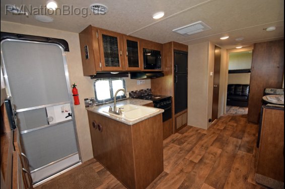 Click here to see the New 2017 Wildwood XLite 273QBXL Travel Trailer by Forest River at RVNation.us