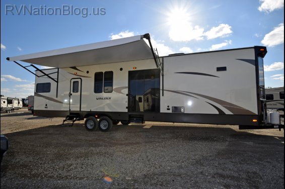 Click here to see the New 2017 Lakeview 40FKBH Park Trailer by Heartland RV at RVNation.us