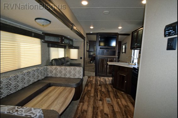 Click here to see the New 2017 Puma 351THSS Toy Hauler Fifth Wheel by Palomino at RVNation.us