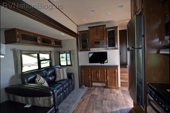 Click here to see the New 2017 Heritage Glen Lite 356QB Fifth Wheel by Forest River at RVNation.us