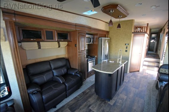 Click here to see the New 2017 Sandpiper 372LOK Fifth Wheel by Forest River at RVNation.us